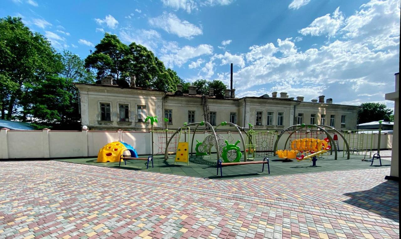 Italian Boulevard Modern Apartment Odessa Exterior foto